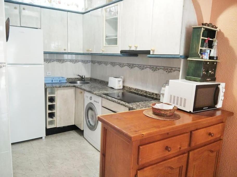 Apto Con Terraza Y 2 Dormitorios. 600 Megas Wifi. Санта Пола Екстериор снимка