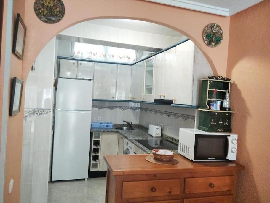 Apto Con Terraza Y 2 Dormitorios. 600 Megas Wifi. Санта Пола Екстериор снимка